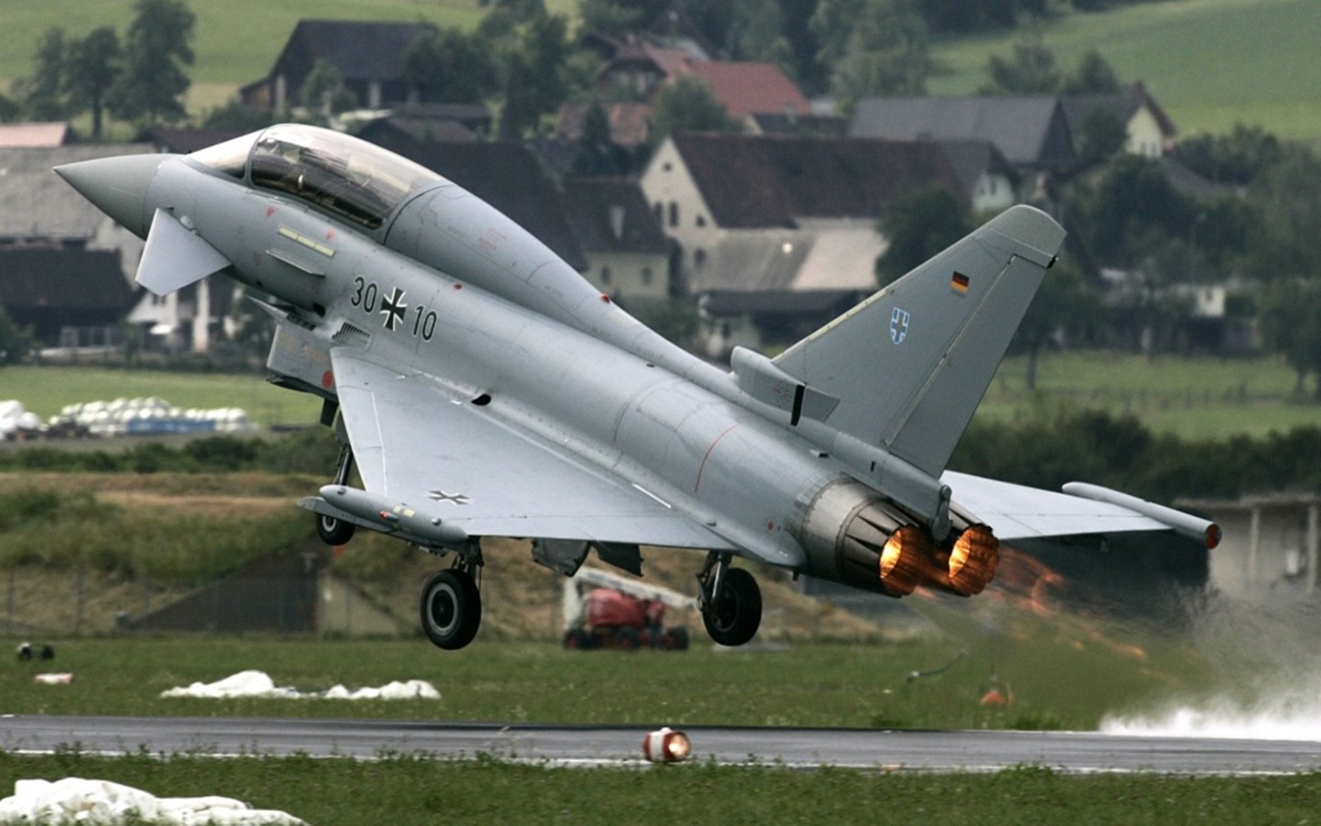 《赛事组织者访谈：高效管理与创新玩法》，赛事组织管理实践报告